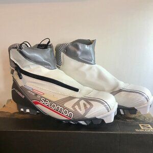 Salomon Cross Country Nordic Ski Women's Boots White Size 7 Used Like New